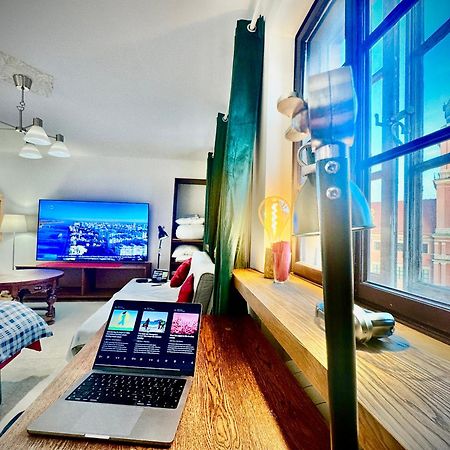Old Town Best View Wifi 300 Mb/S Huge Screen Netflix Appletv Amazontv Varsóvia Exterior foto