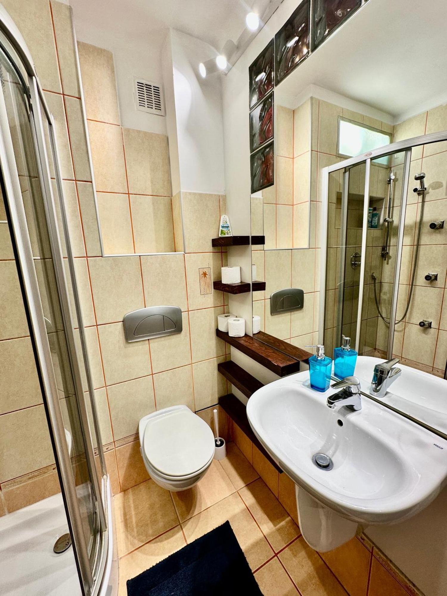 Old Town Best View Wifi 300 Mb/S Huge Screen Netflix Appletv Amazontv Varsóvia Exterior foto